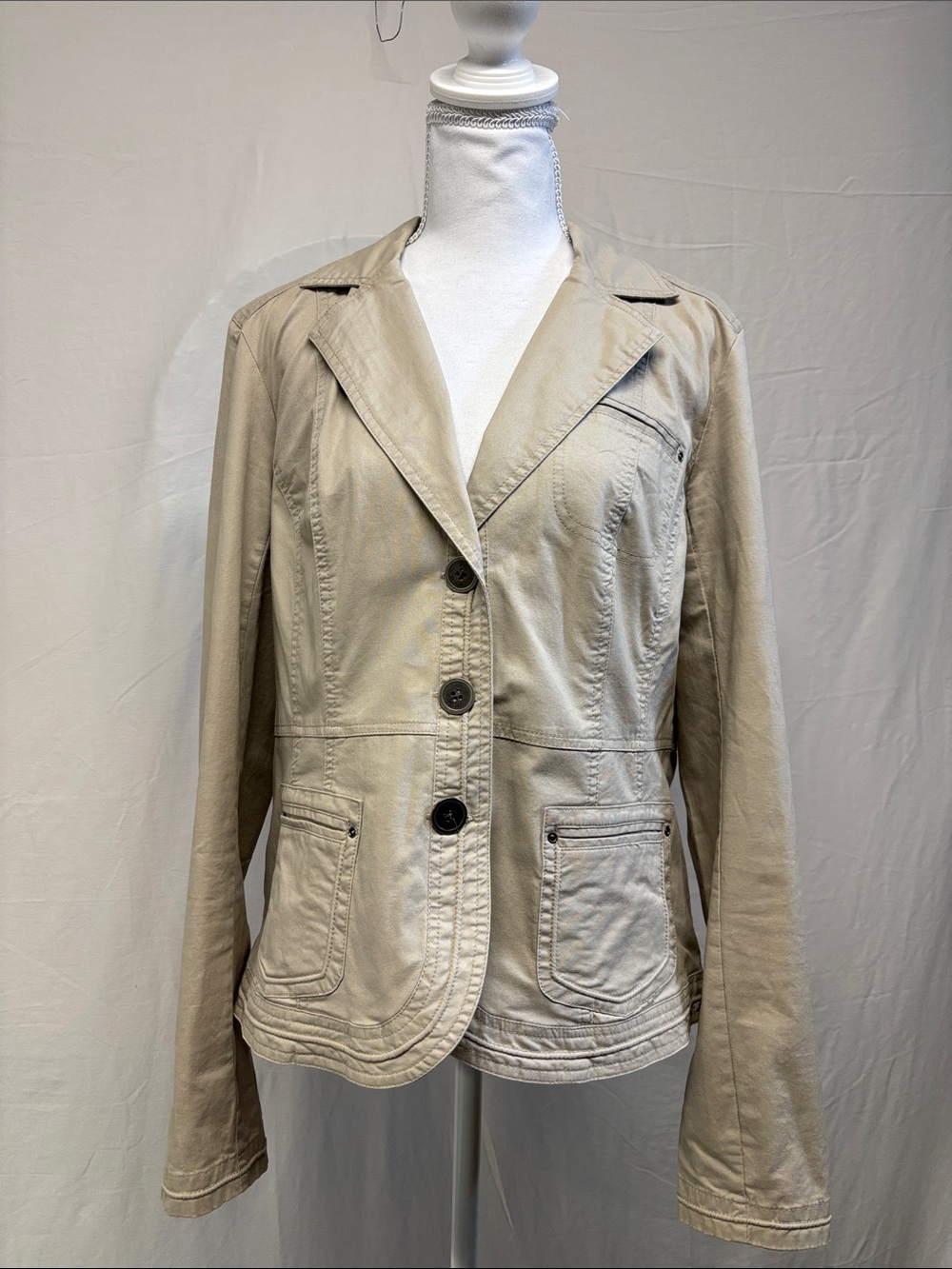 Reitmans Light Beige Tailored Button-Front Blazer
